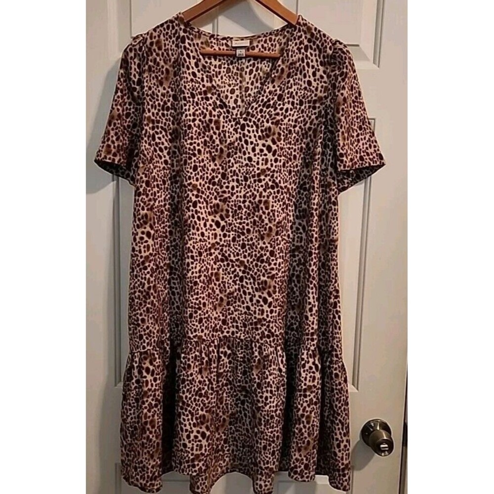 A New Day Animal Print Dress Large Midi V-Neck Pleated Flowy